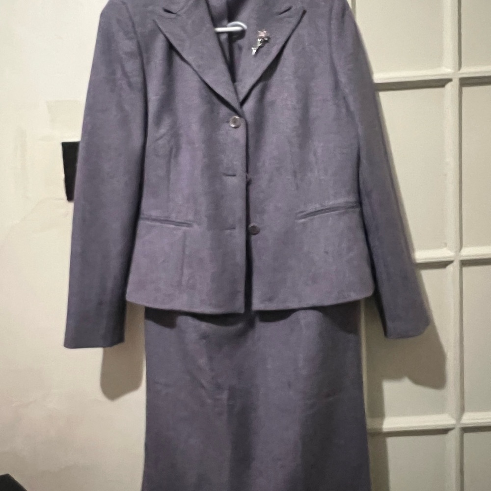 Suit studio in Tweed Lavander.